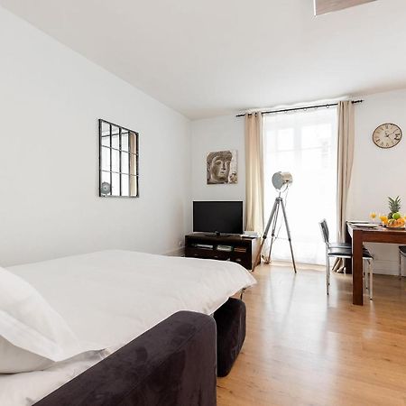 باريس Rue Cler - Eiffel Tower City Apartment المظهر الخارجي الصورة
